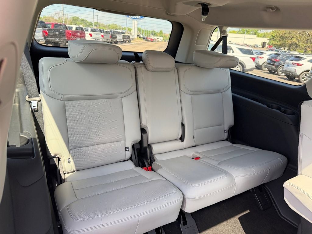 2025 Ford Expedition Max Platinum w/Drivers Package