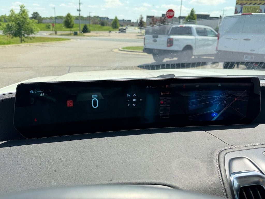 2025 Ford Expedition Max Platinum w/Drivers Package