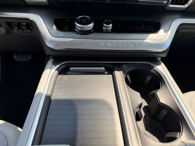 2025 Ford Expedition Max Platinum w/Drivers Package