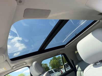 2025 Ford Expedition Max Platinum w/Drivers Package