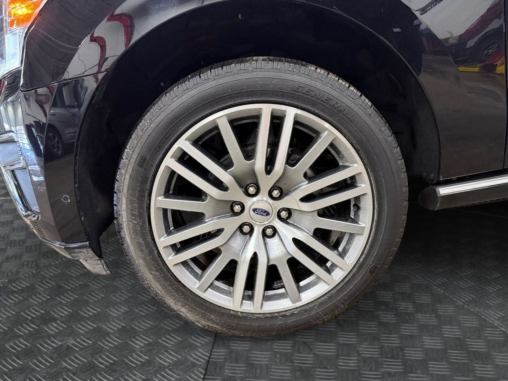 2024 Ford Expedition Max Platinum w/ Bluecruise & Heavy Duty Tow Pkg