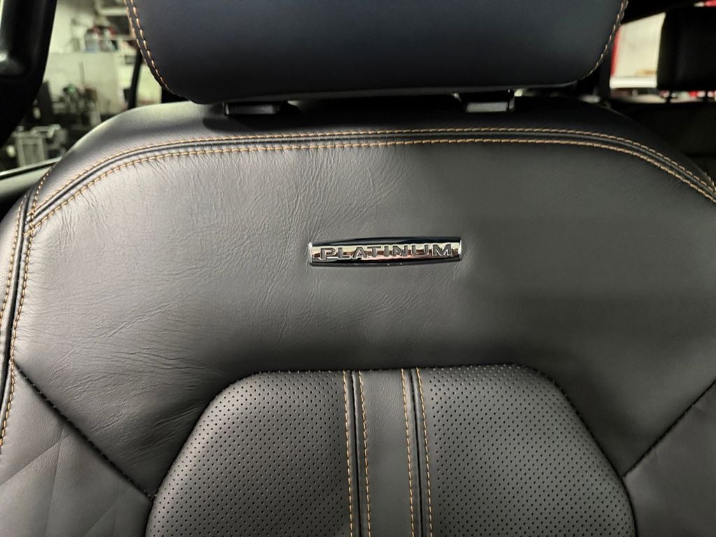 2024 Ford Expedition Max Platinum w/ Bluecruise & Heavy Duty Tow Pkg