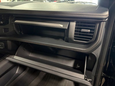 2024 Ford Expedition Max Platinum w/ Bluecruise & Heavy Duty Tow Pkg