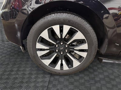 2025 Ford Expedition Max Platinum w/Bluecruise & Drivers Pkg