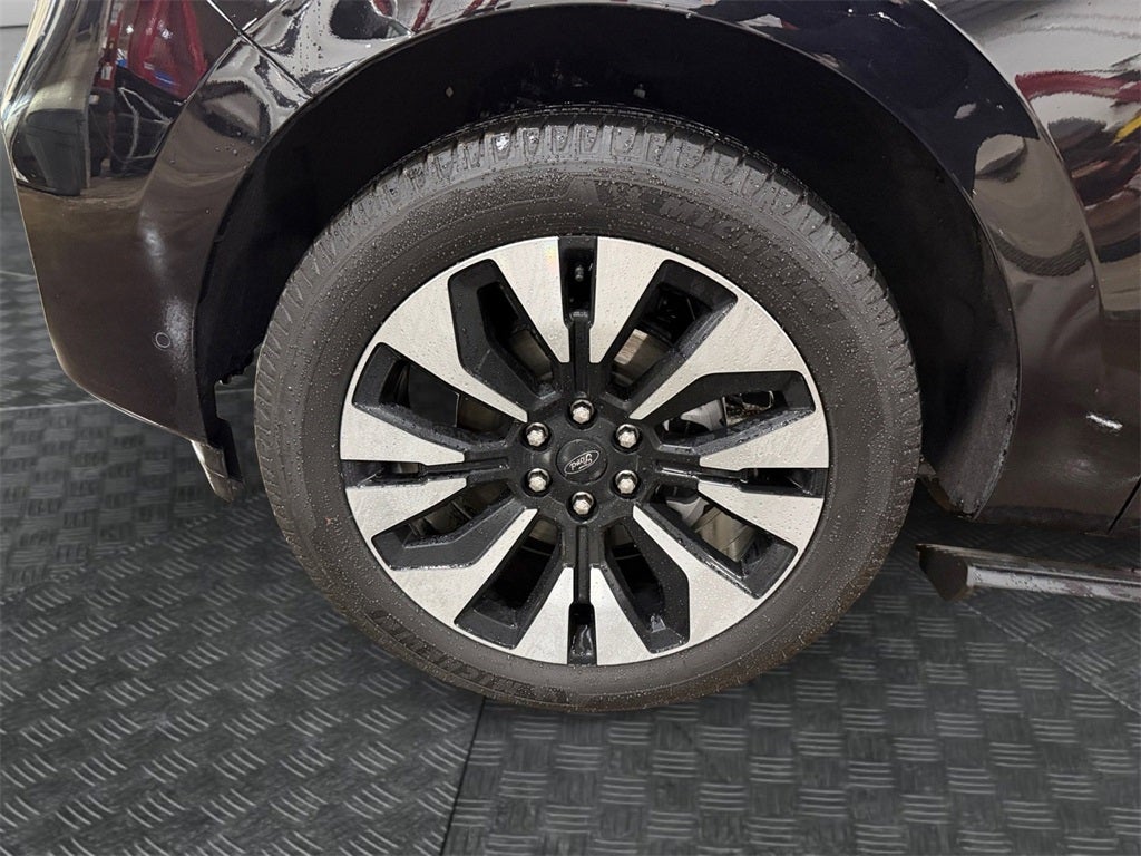 2025 Ford Expedition Max Platinum w/Bluecruise & Drivers Pkg