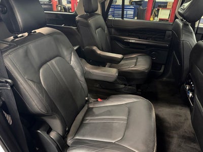 2018 Ford Expedition Max Platinum w/Drivers Assistance & Heavy Duty Tow Pkg