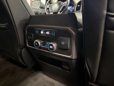 2018 Ford Expedition Max Platinum w/Drivers Assistance & Heavy Duty Tow Pkg