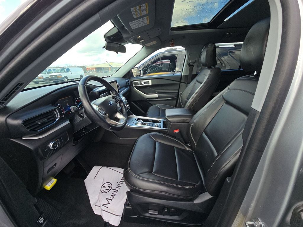 2022 Ford Explorer XLT w/Twin Panel Moonroof & Co-Pilot 360