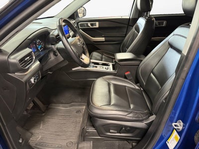 2022 Ford Explorer XLT w/Trailer Tow Pkg