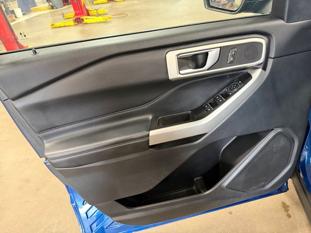 2022 Ford Explorer XLT w/Trailer Tow Pkg