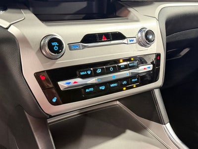 2022 Ford Explorer XLT w/Trailer Tow Pkg