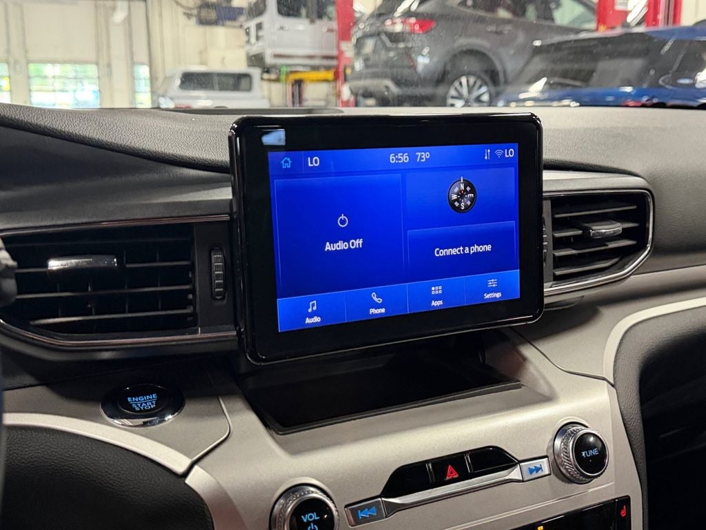 2022 Ford Explorer XLT w/Trailer Tow Pkg