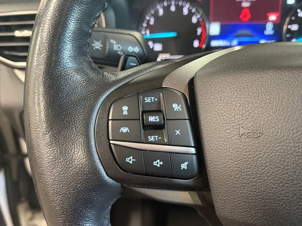 2020 Ford Explorer XLT Twin Panel Roof!