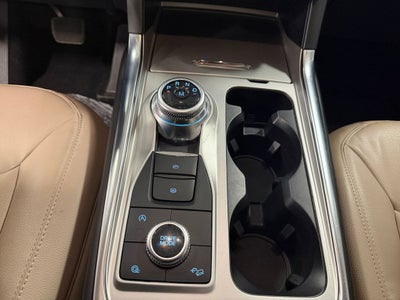 2020 Ford Explorer XLT Twin Panel Roof!