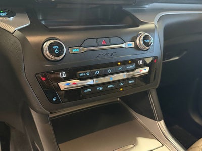 2020 Ford Explorer XLT Twin Panel Roof!
