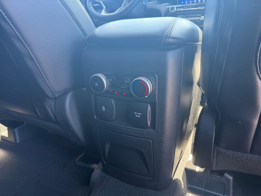 2023 Ford Explorer Limited w/Towing / B&O Sound & Twin Panel Moonroof