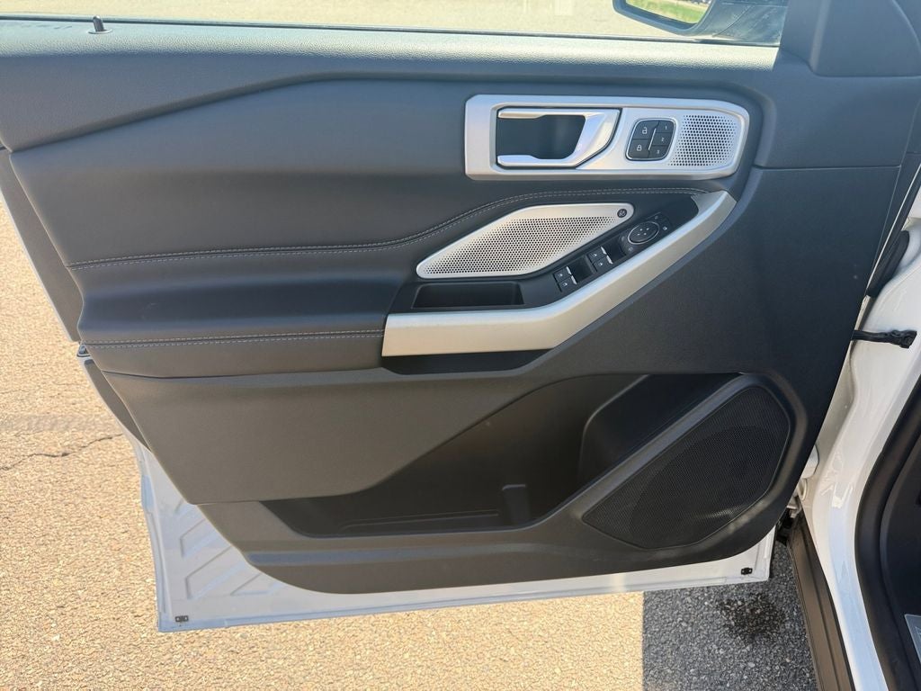 2023 Ford Explorer Limited w/Towing / B&O Sound & Twin Panel Moonroof
