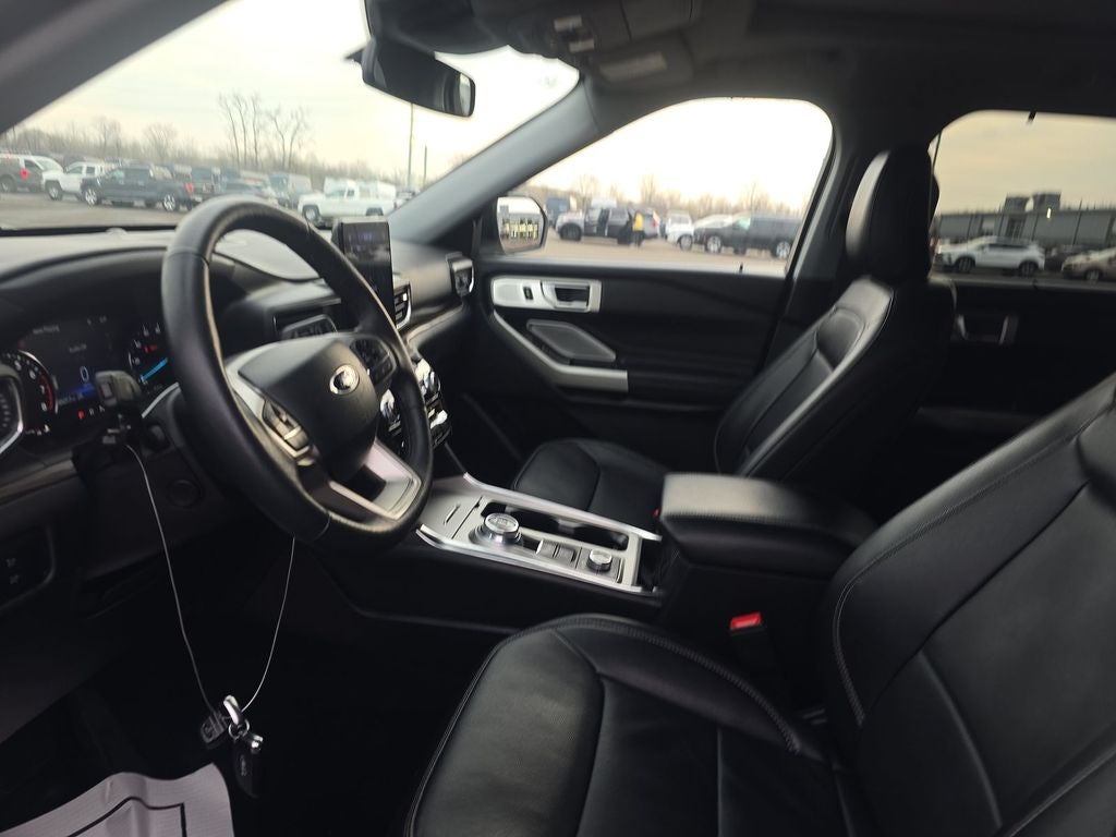 2023 Ford Explorer Limited w/Towing / B&O Sound & Twin Panel Moonroof