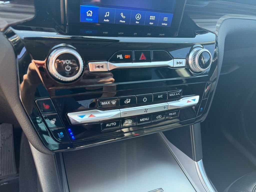 2023 Ford Explorer Limited w/Towing / B&O Sound & Twin Panel Moonroof