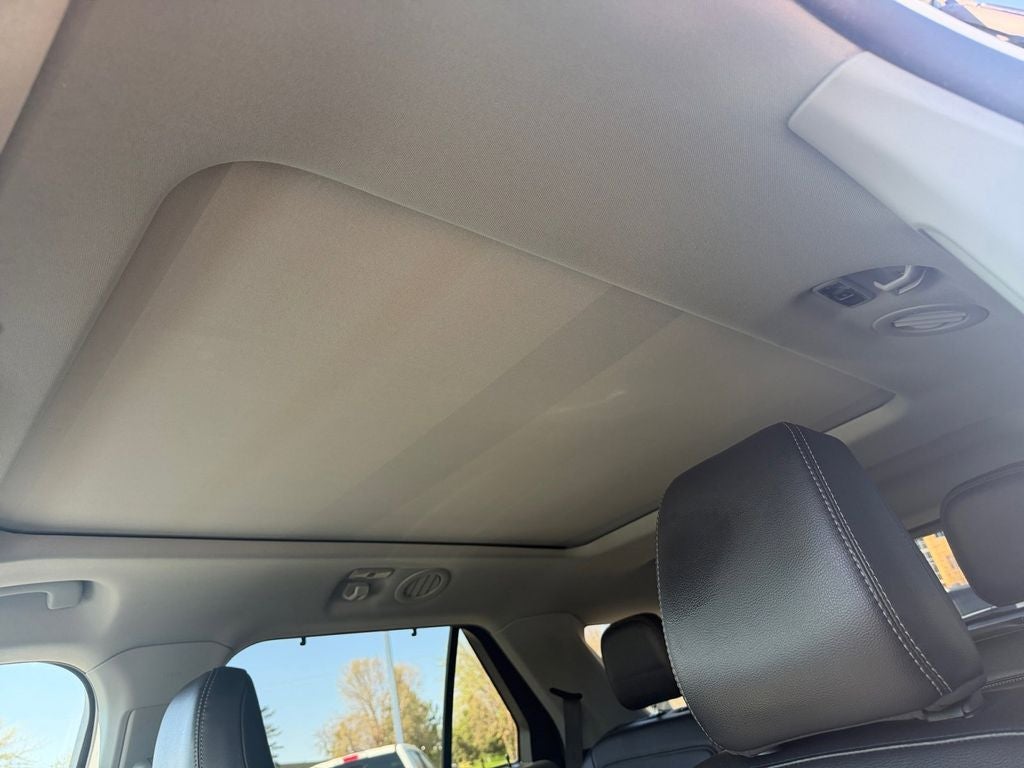 2023 Ford Explorer Limited w/Towing / B&O Sound & Twin Panel Moonroof
