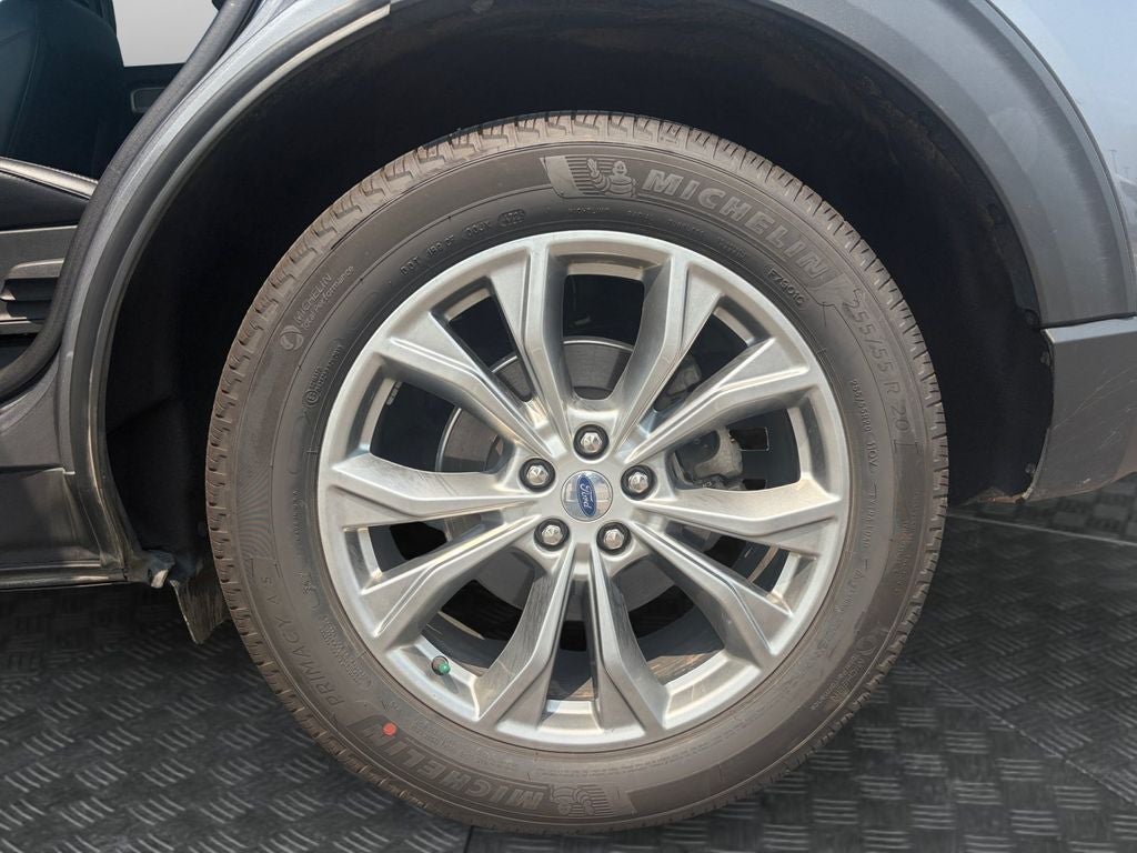 2022 Ford Explorer Limited w/Convenience & Trailer Tow Pkgs