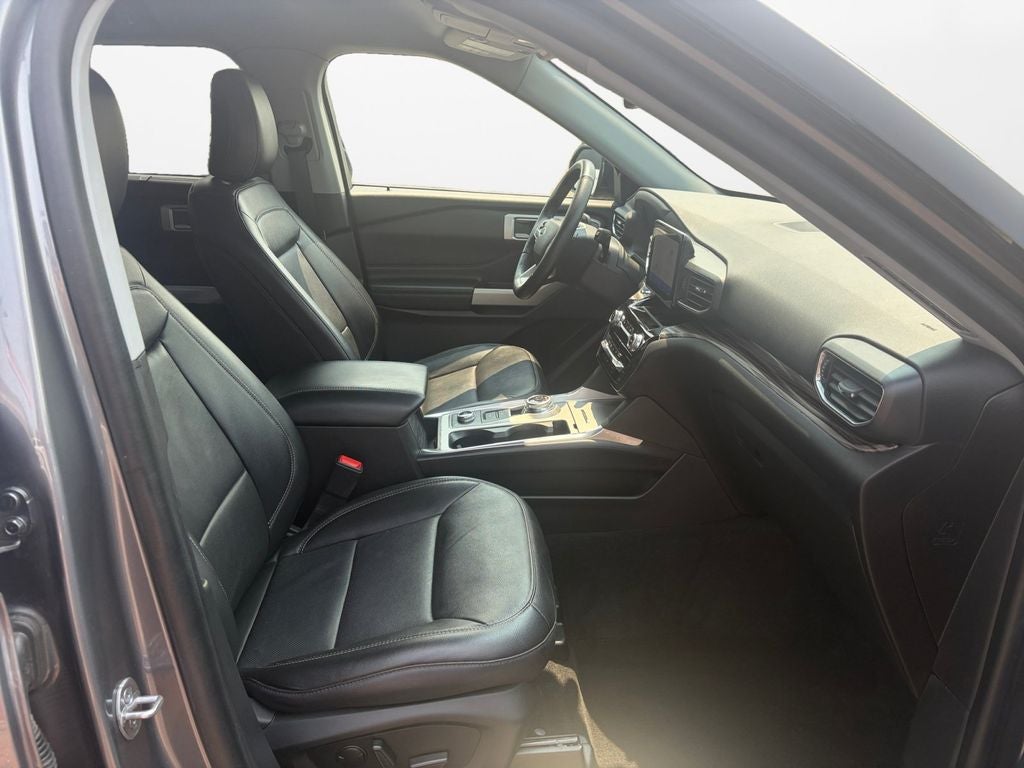 2022 Ford Explorer Limited w/Convenience & Trailer Tow Pkgs