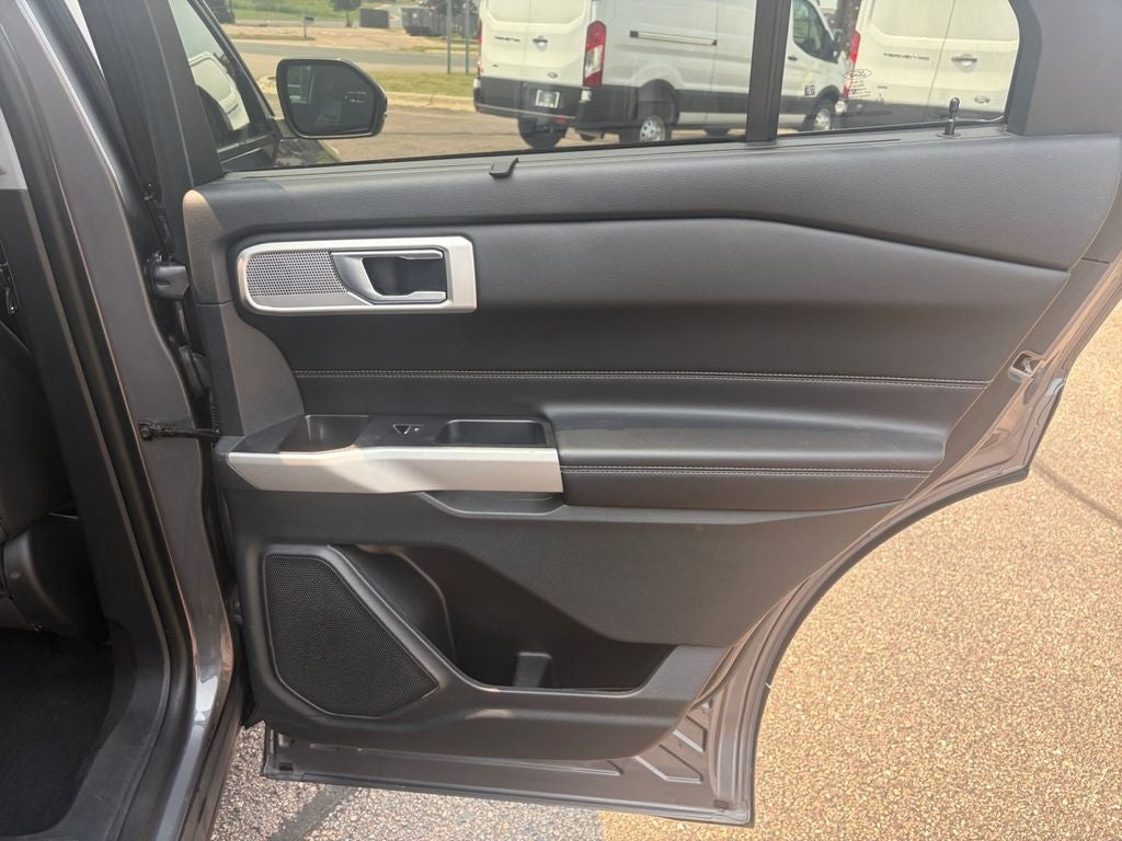2022 Ford Explorer Limited w/Convenience & Trailer Tow Pkgs