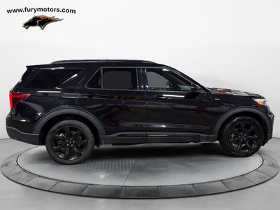 2023 Ford Explorer ST-Line w/Twin Panel Moonroof