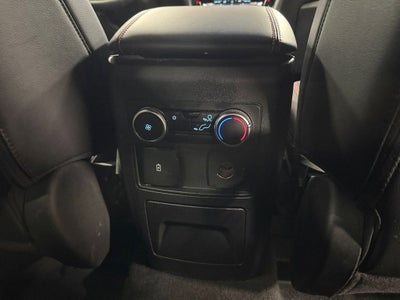 2023 Ford Explorer ST-Line w/Twin Panel Moonroof