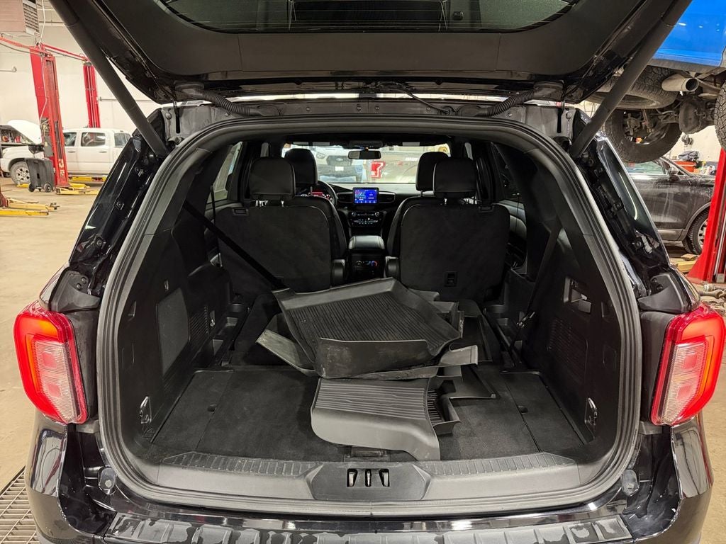 2023 Ford Explorer ST-Line w/Twin Panel Moonroof