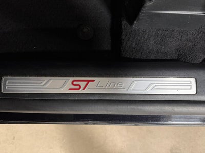 2023 Ford Explorer ST-Line w/Twin Panel Moonroof