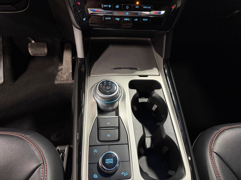 2023 Ford Explorer ST-Line w/Twin Panel Moonroof