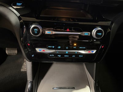 2023 Ford Explorer ST-Line w/Twin Panel Moonroof