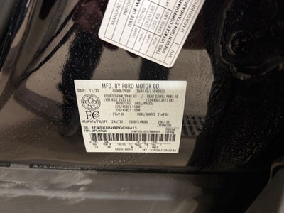 2023 Ford Explorer ST-Line w/Twin Panel Moonroof