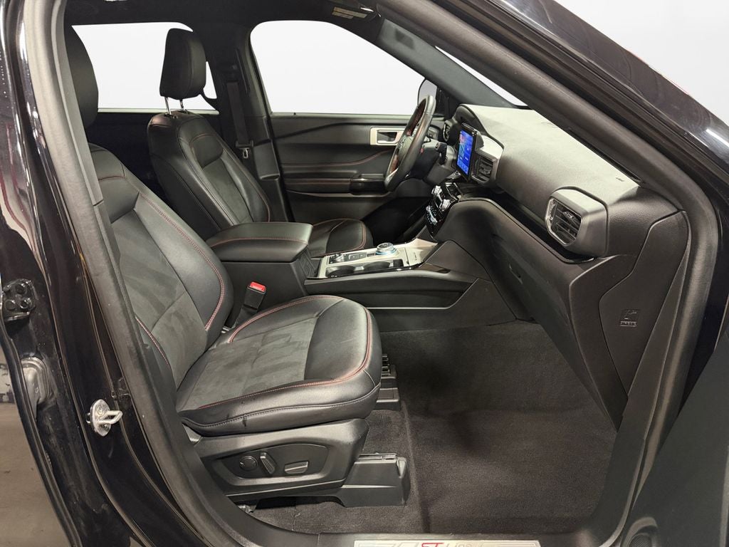 2023 Ford Explorer ST-Line w/Twin Panel Moonroof