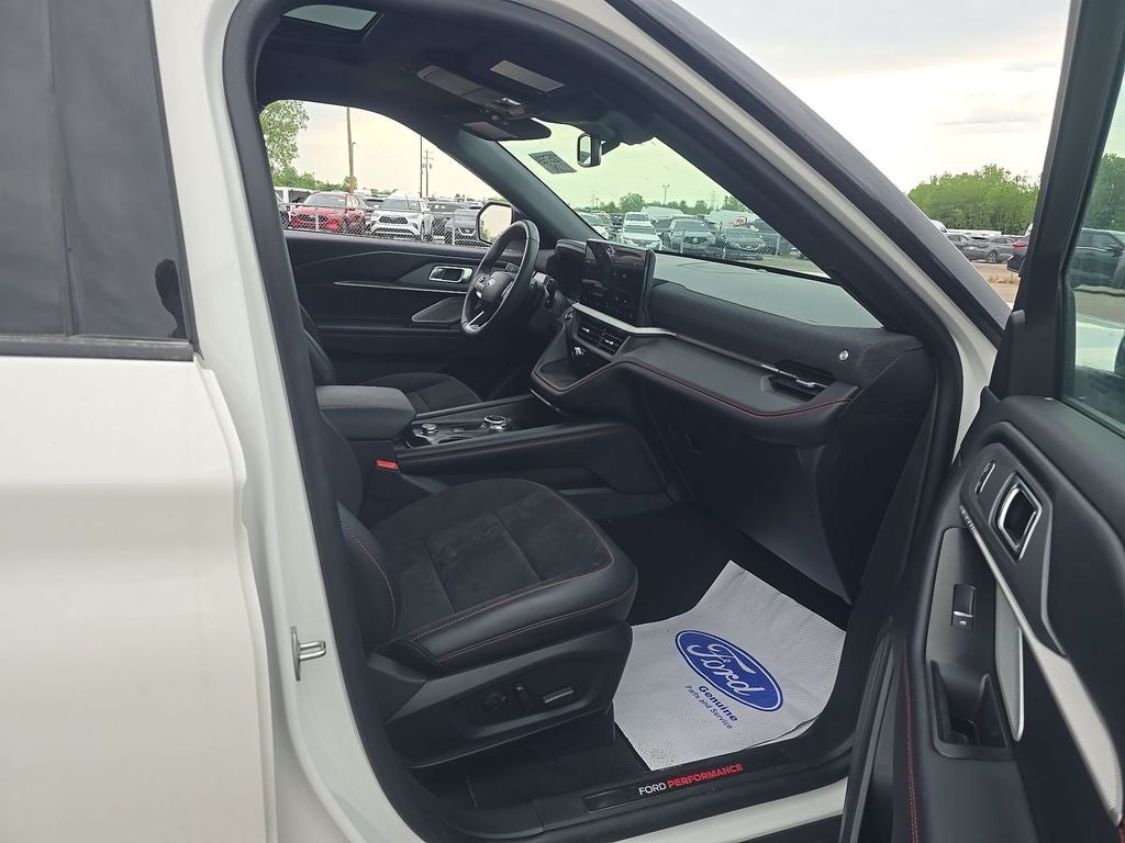 2025 Ford Explorer ST 4WD w/Bluecruise Equip
