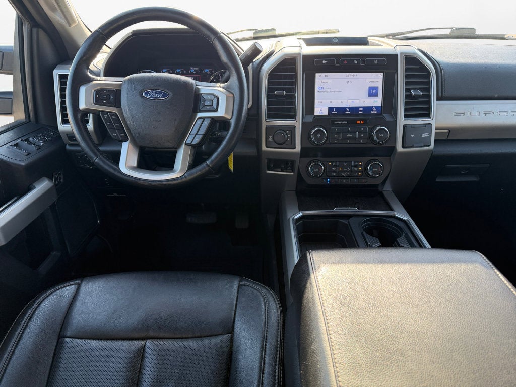 2021 Ford F-250SD Lariat w/Black Appearance & Tremor Off Road Pkgs