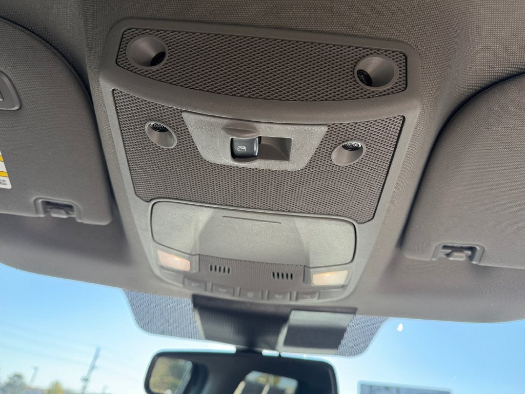 2021 Ford F-250SD Lariat w/Black Appearance & Tremor Off Road Pkgs