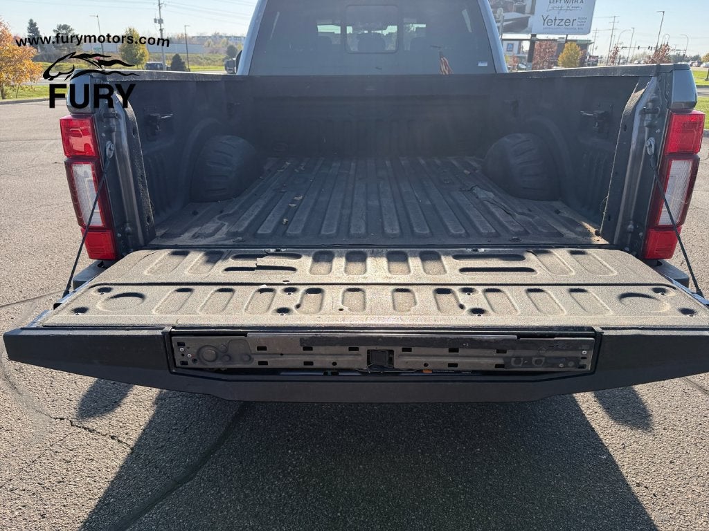 2021 Ford F-250SD Lariat w/Black Appearance & Tremor Off Road Pkgs