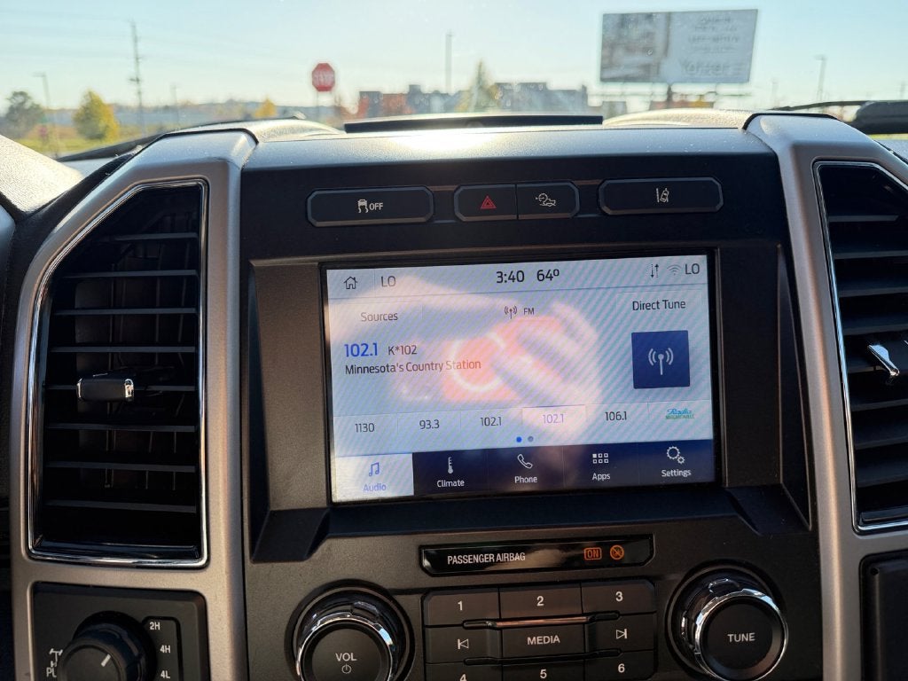 2021 Ford F-250SD Lariat w/Black Appearance & Tremor Off Road Pkgs