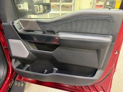 2025 Ford F-250SD Platinum w/Tremor Off Road & 5th Wheel Prep