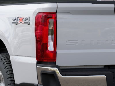 2027 Ford F-350SD XLT