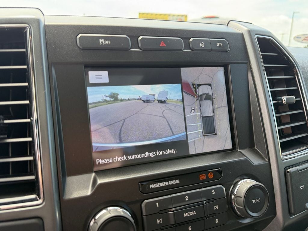 2021 Ford F-350SD XLT Premium Pkg w/Twin Panel Moonroof