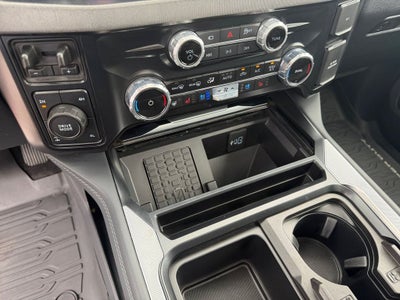 2026 Ford F-350SD Platinum FX4 w/5th Wheel Prep & Twin Panel Moonroo