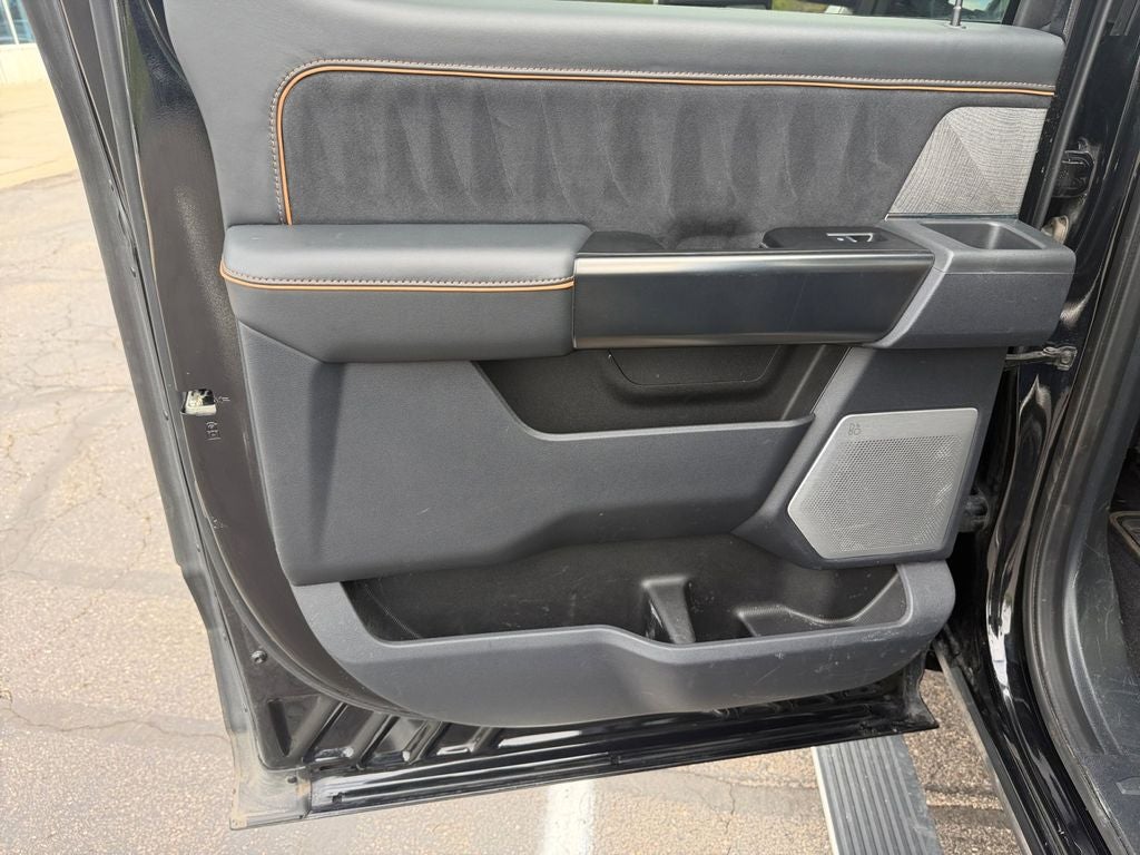 2023 Ford F-450SD Platinum w/Camper Pkg & Twin Panel Moonroof DRW
