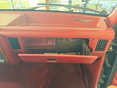 1987 Ford F-150 XLT Lariat Edition
