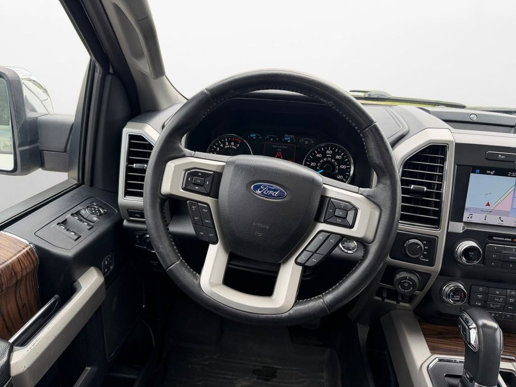 2019 Ford F-150 Lariat w/Tow & Chrome Appearance & Twin Panel Moon