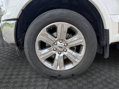 2019 Ford F-150 Lariat w/Tow & Chrome Appearance & Twin Panel Moon