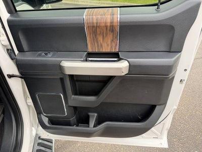 2019 Ford F-150 Lariat w/Tow & Chrome Appearance & Twin Panel Moon