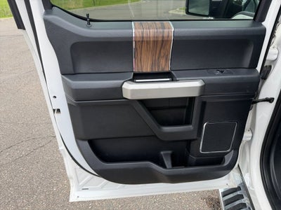 2019 Ford F-150 Lariat w/Tow & Chrome Appearance & Twin Panel Moon